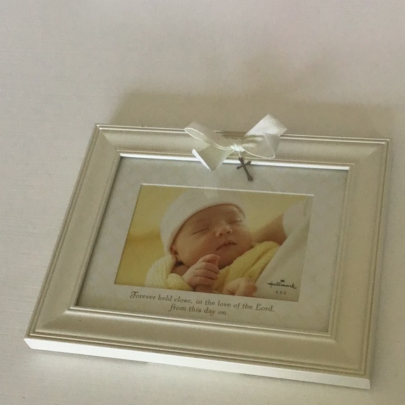 GUC Hallmark Baptism Frame 4 x 6”! - Picture 2 of 5